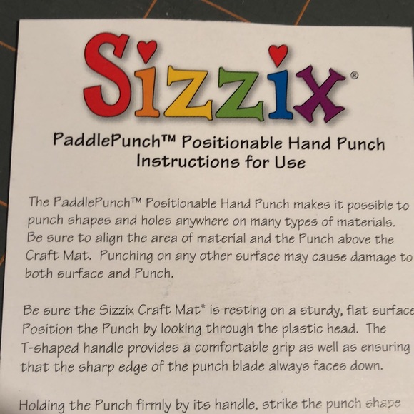 4. Sizzix Paddle Punch Positionable hand Punch dies - Picture 8 of 15